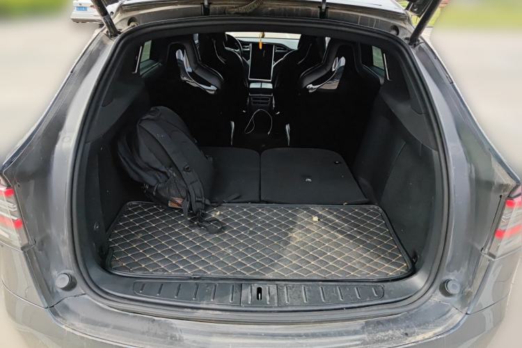 Used Tesla Model X 2016 X 60D Trunk