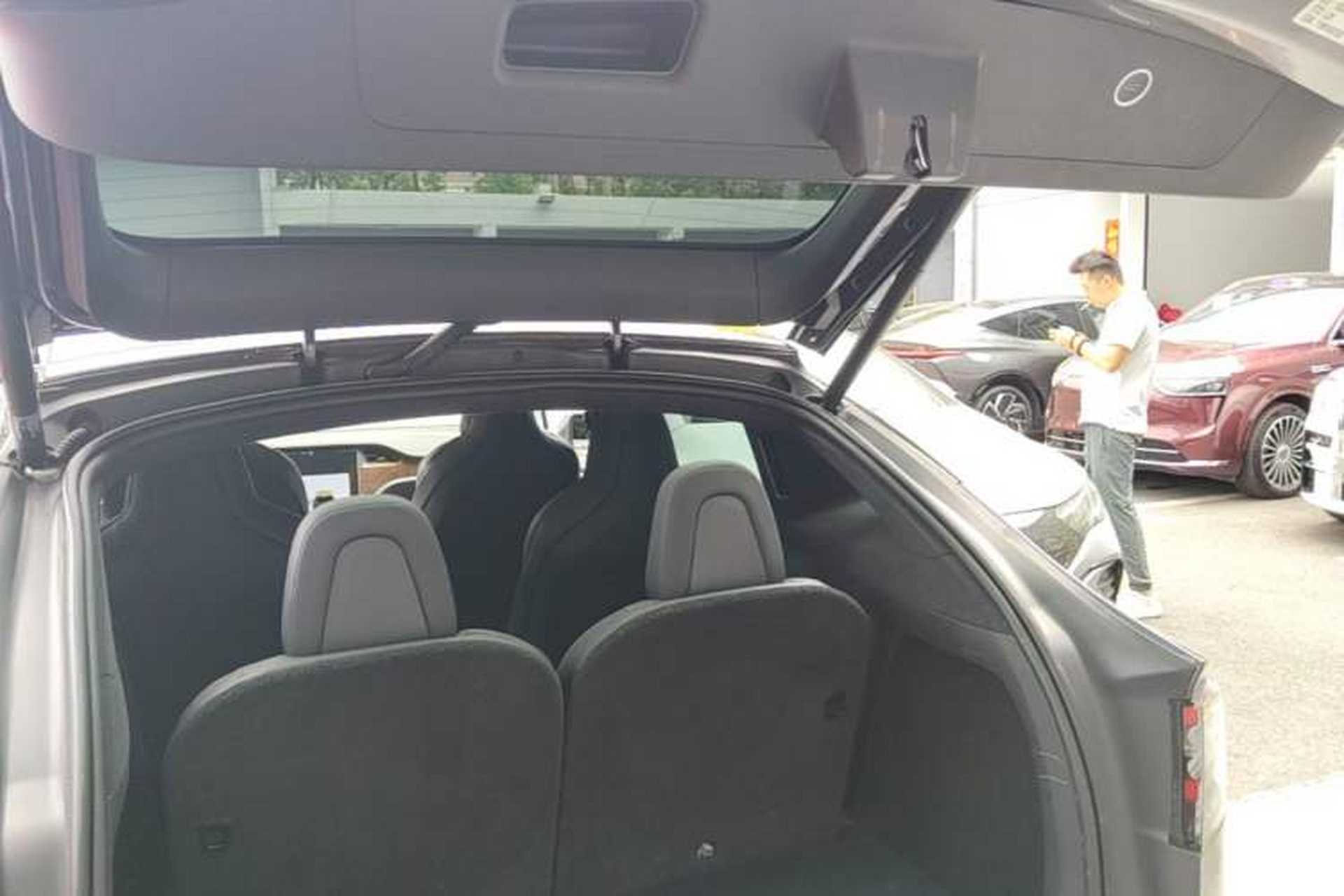 Used Tesla Model X 2016 X 75D Trunk