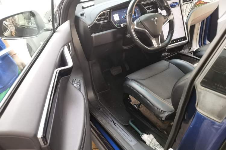 Used Tesla Model X 2016 X 75D Driver Seat
