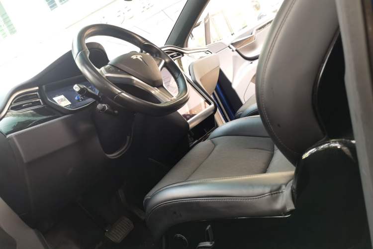 Used Tesla Model X 2016 X 75D Left Front Seat