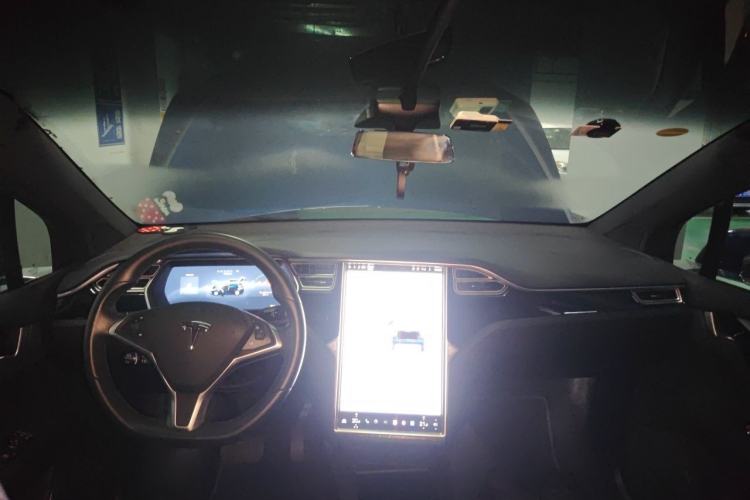 Used Tesla Model X 2016 X 75D Center Console
