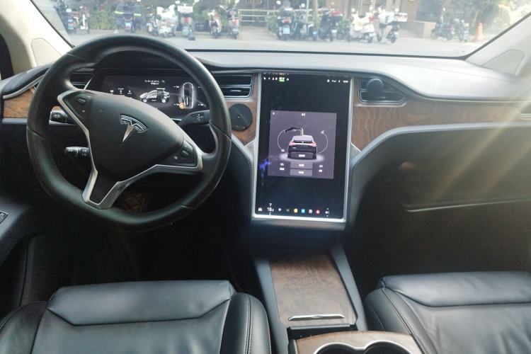 Used Tesla Model X 2016 X 75D Center Console