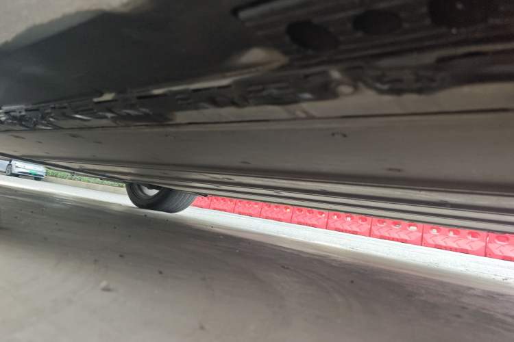 Used Tesla Model X 2016 X 90D Chassis Front Right