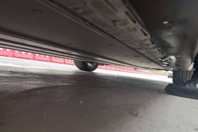Used Tesla Model X 2016 X 90D Chassis Rear Right