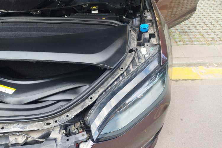 Used Tesla Model X 2016 X 75D Engine Bay Left