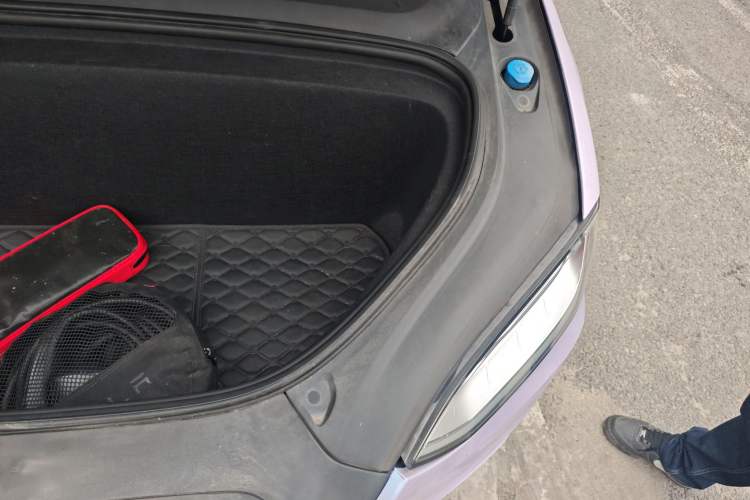 Used Tesla Model X 2016 X 90D Engine Bay Left