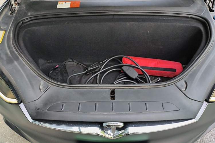 Used Tesla Model X 2016 X 90D Engine Bay