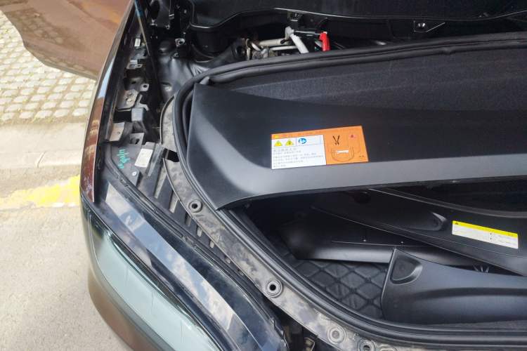 Used Tesla Model X 2016 X 75D Engine Bay Right