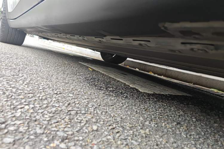 Used Tesla Model X 2016 X 90D Chassis Rear Left
