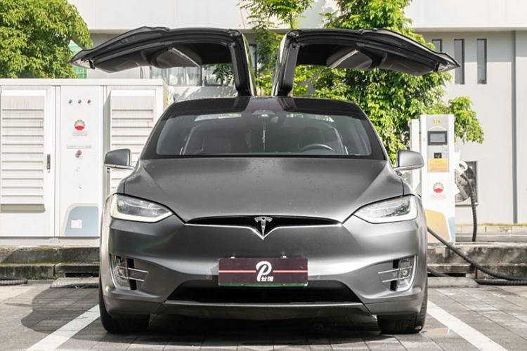 Used Tesla Model X 2016 X 75D Exterior 9