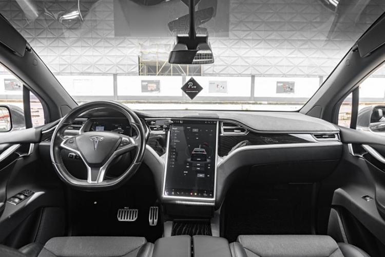 Used Tesla Model X 2016 X 75D Interior 5