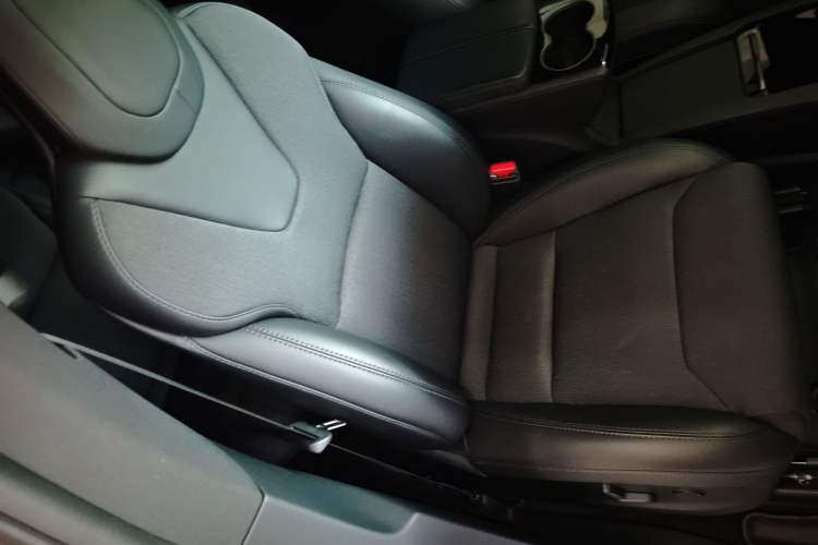 Used Tesla Model X 2016 X 75D Right Front Seat