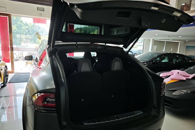 Used Tesla Model X 2016 X 75D Trunk