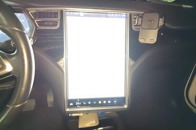 Used Tesla Model X 2016 X 75D Audio And AC Panel
