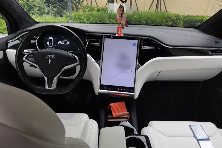 Used Tesla Model X 2016 X 75D Center Console