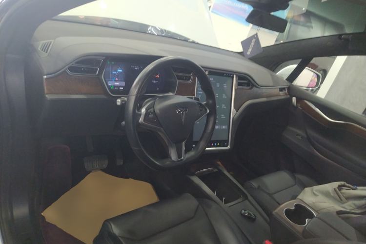 Used Tesla Model X 2016 X 75D Center Console