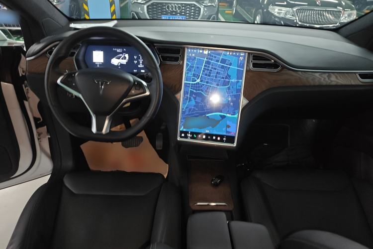 Used Tesla Model X 2016 X 75D Center Console