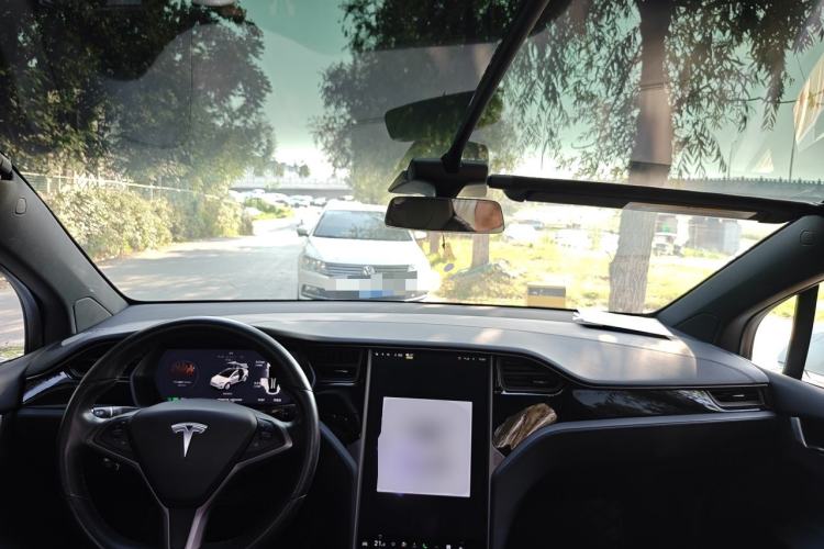 Used Tesla Model X 2016 X 75D Center Console