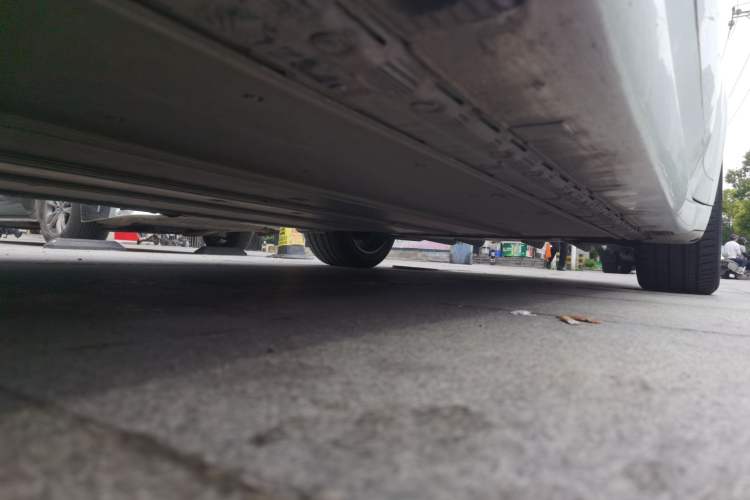 Used Tesla Model X  Chassis Front Left