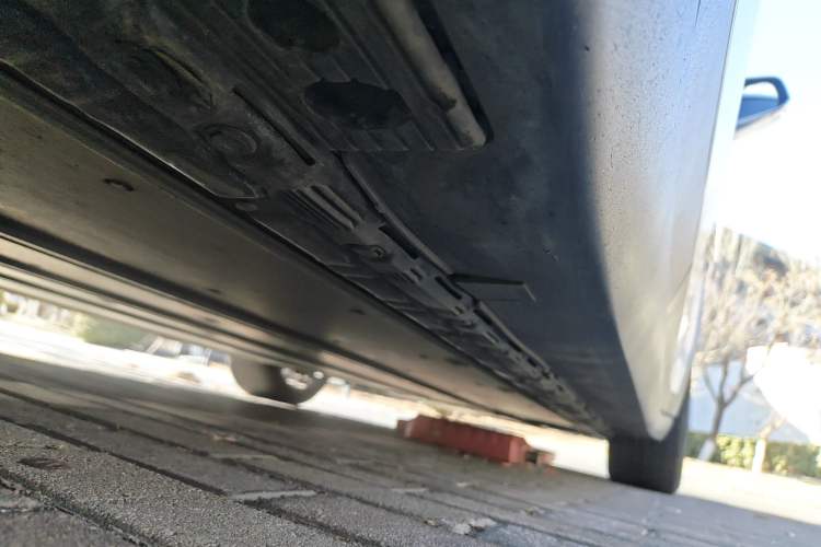 Used Tesla Model X 2016 X 75D Chassis Rear Right