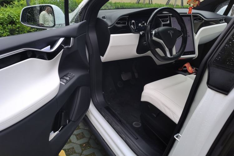 Used Tesla Model X 2016 X 75D Driver Seat