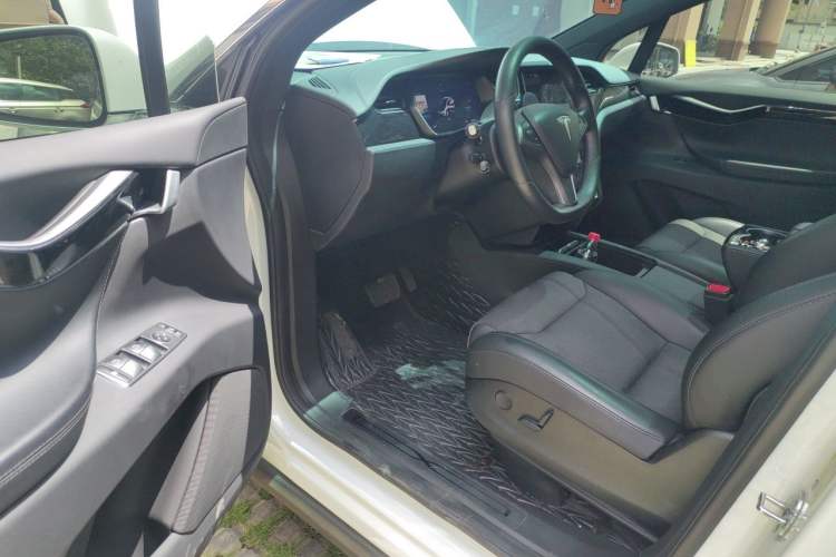 Used Tesla Model X 2016 X 75D Driver Seat