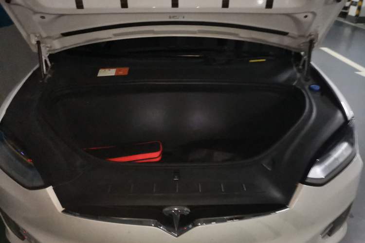 Used Tesla Model X 2016 X 90D Engine Bay