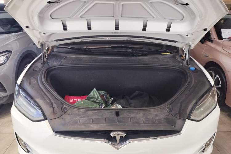 Used Tesla Model X 2016 X 90D Engine Bay