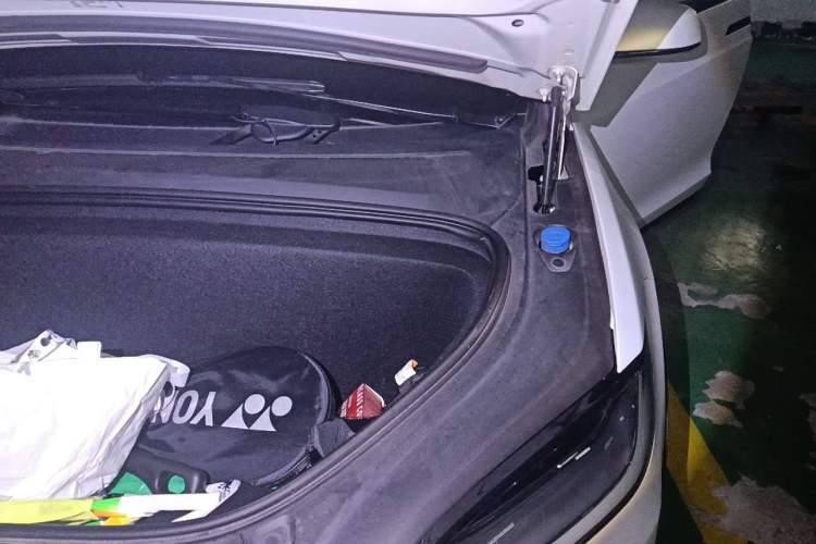 Used Tesla Model X 2016 X 90D Engine Bay Left