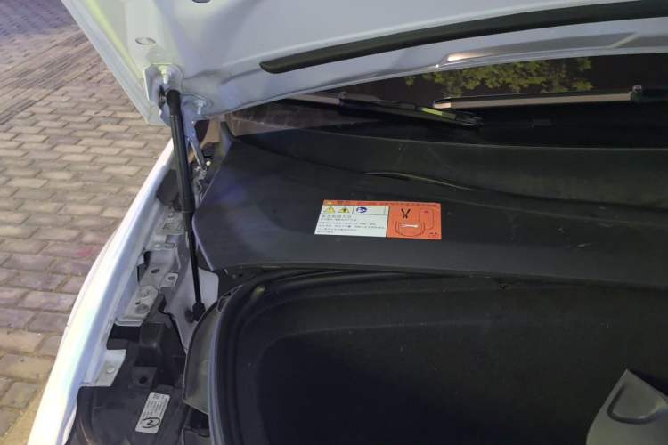 Used Tesla Model X 2016 X 90D Engine Bay Right