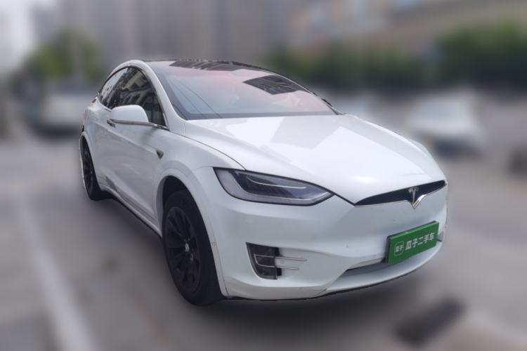 Used Tesla Model X  Front Right 45 Deg