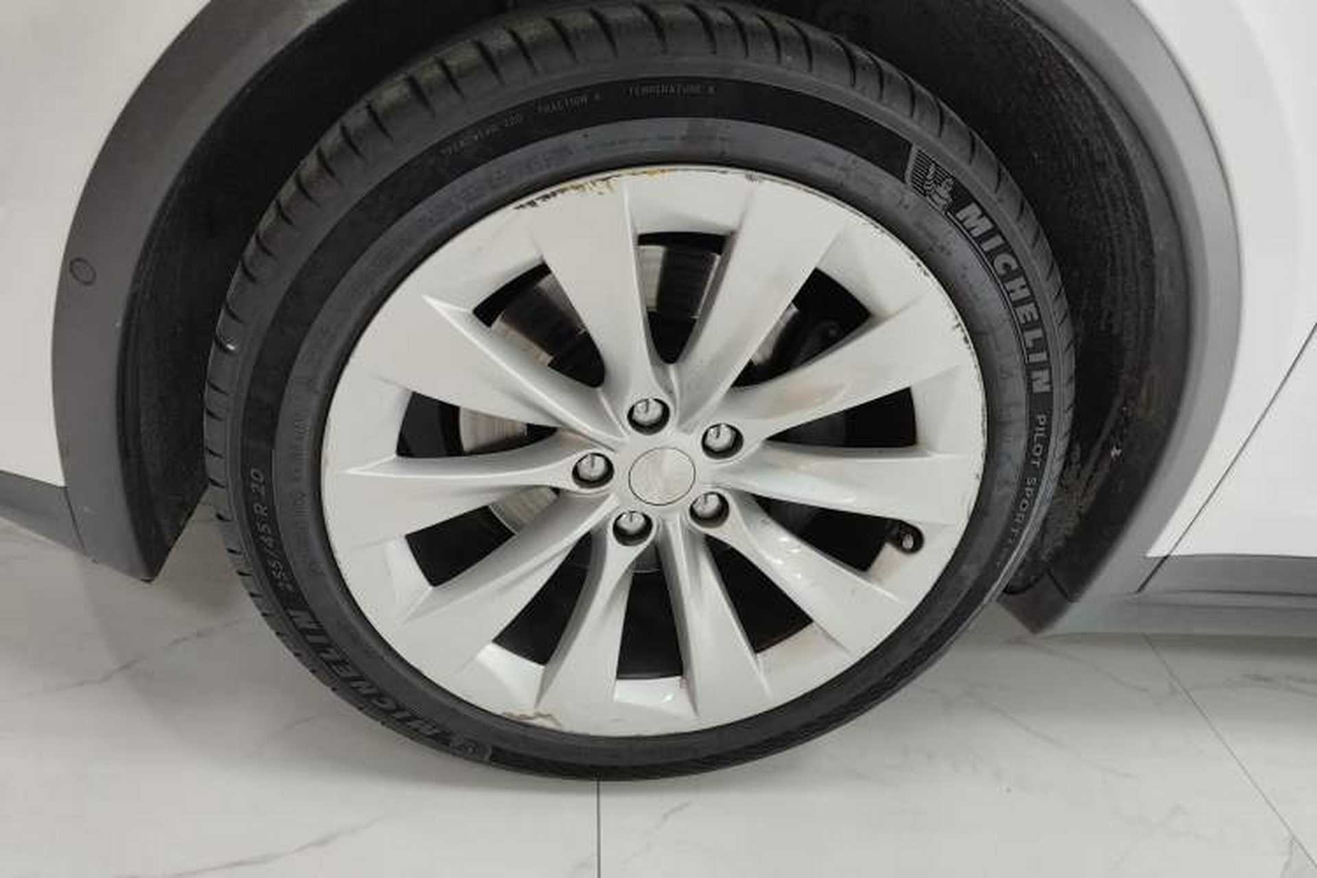Used Tesla Model X 2016 X 75D Left Front Wheel Hub