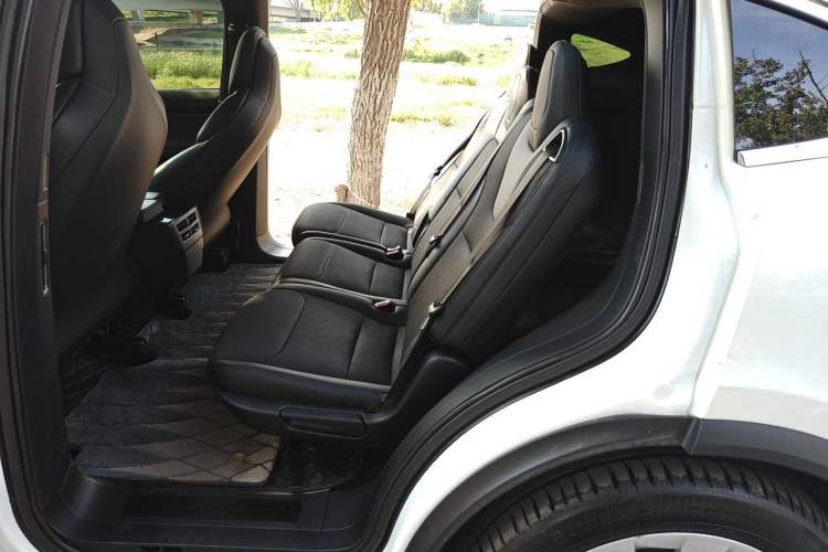 Used Tesla Model X 2016 X 75D Left Rear Seat