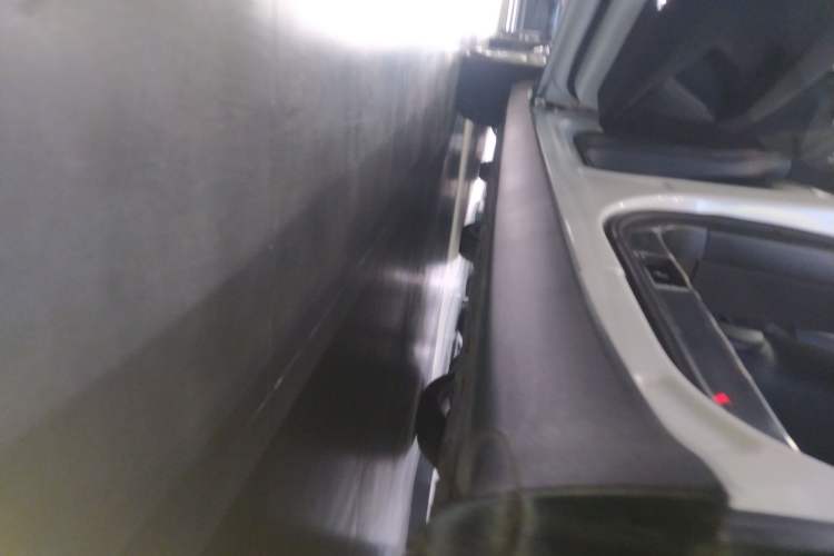 Used Tesla Model X 2016 X 75D Left Side Sill