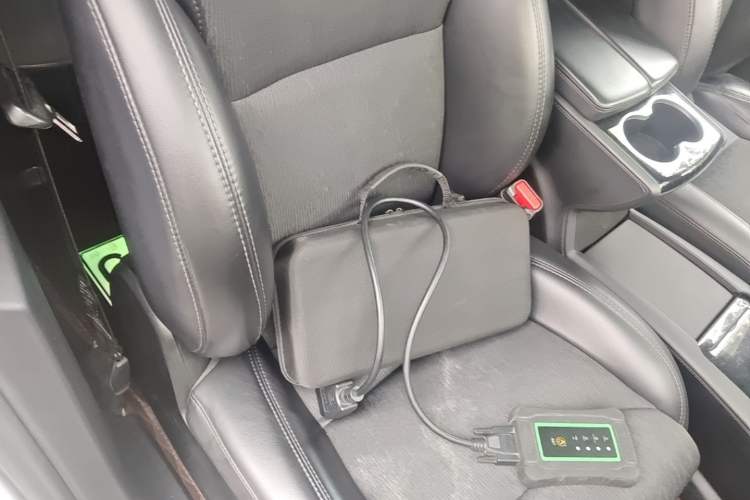 Used Tesla Model X 2016 X 75D Right Front Seat