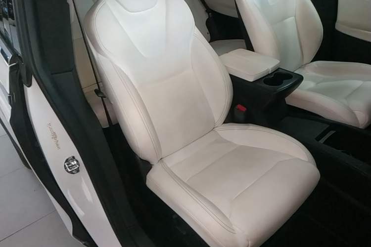 Used Tesla Model X 2016 X P100D Performance High-Performance Edition Right Front Seat
