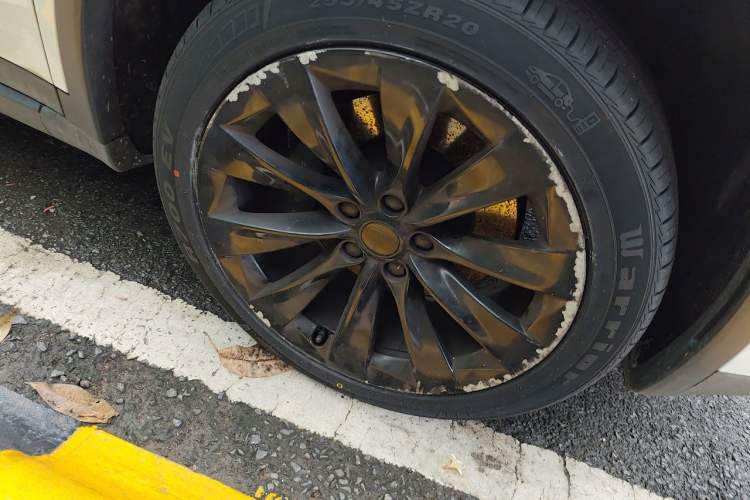 Used Tesla Model X 2016 X 90D Right Front Wheel Hub