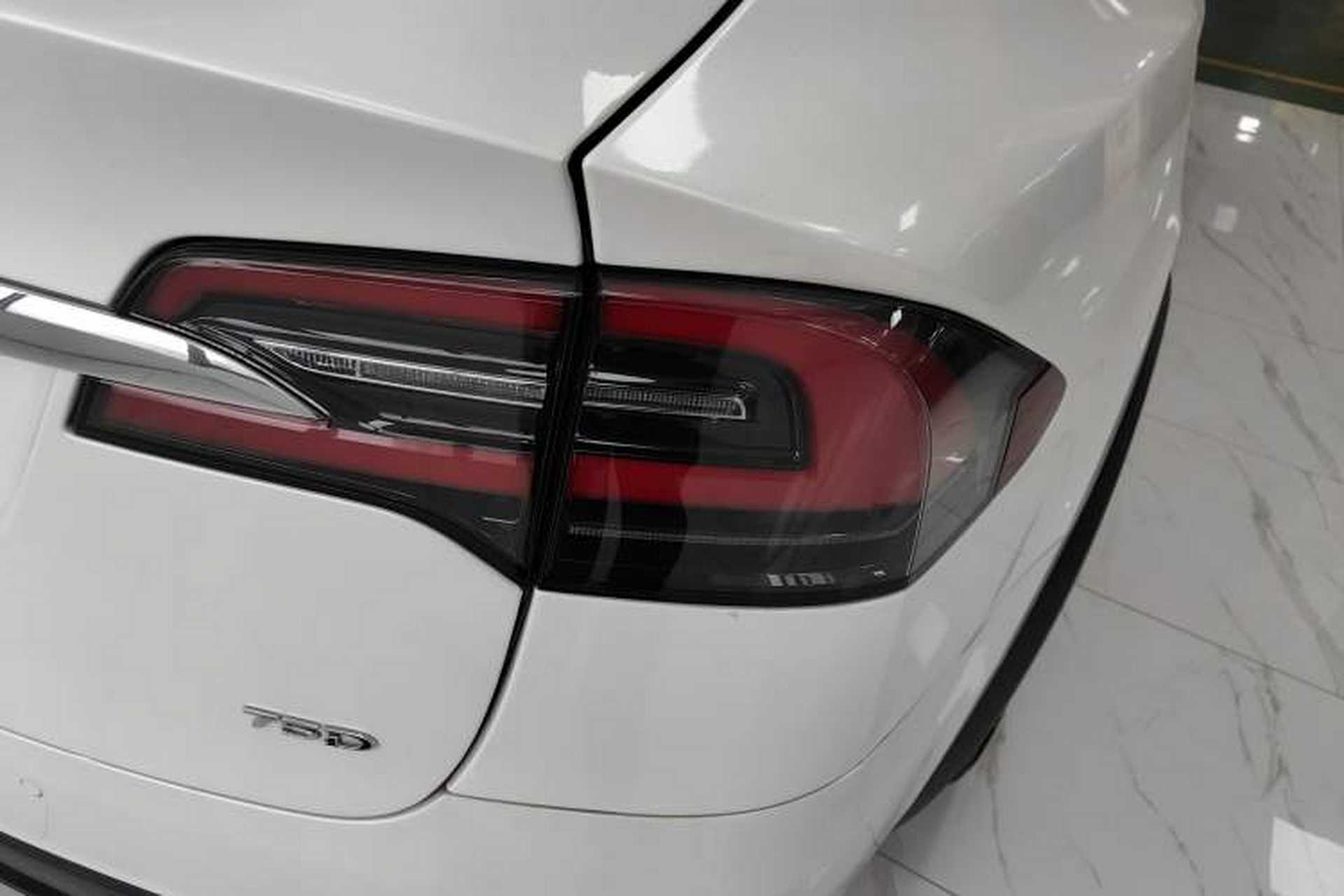 Used Tesla Model X 2016 X 75D Right Rear Taillight