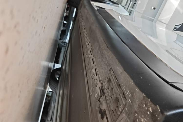Used Tesla Model X 2016 X P100D Performance High-Performance Edition Right Side Sill