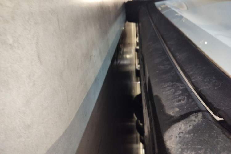 Used Tesla Model X 2016 X 90D Right Side Sill