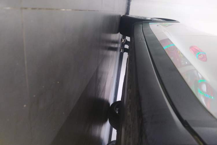 Used Tesla Model X 2016 X 75D Right Side Sill