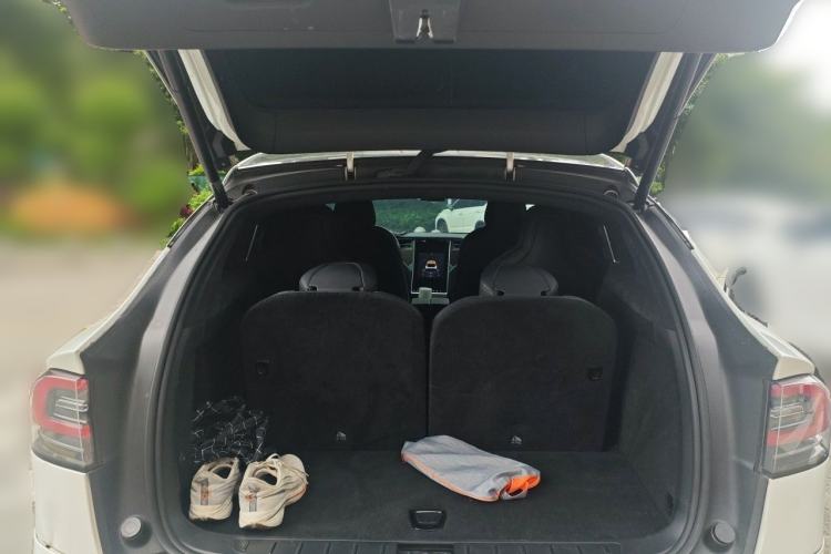 Used Tesla Model X 2016 X 75D Trunk