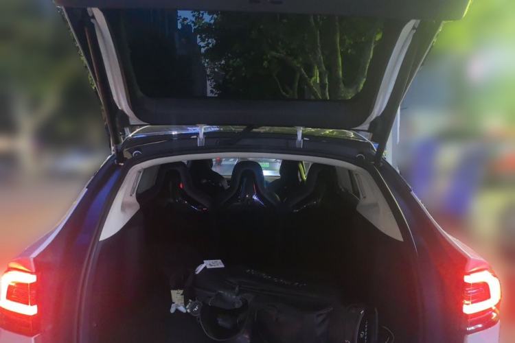 Used Tesla Model X 2016 X 90D Trunk