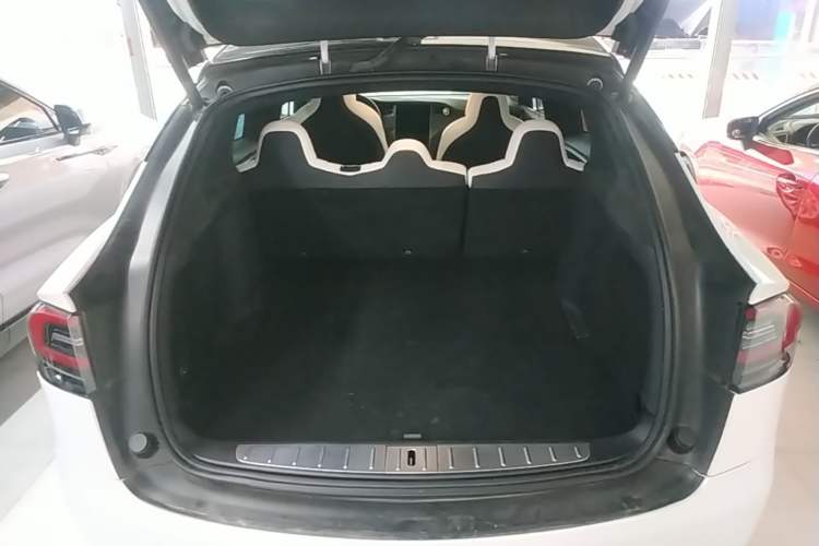 Used Tesla Model X 2016 X P100D Performance High-Performance Edition Trunk