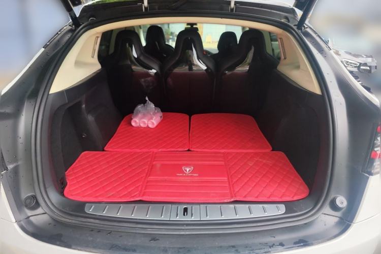 Used Tesla Model X  Trunk