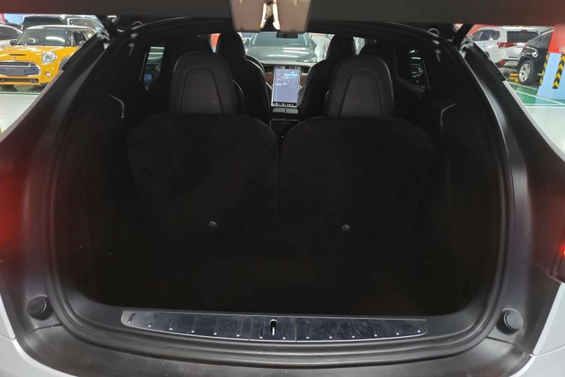 Used Tesla Model X 2016 X 75D Trunk