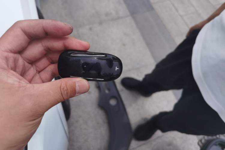 Used Tesla Model X  Vehicle Key