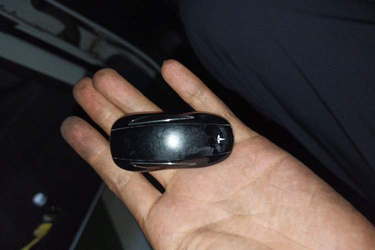 Used Tesla Model X 2016 X 90D Vehicle Key