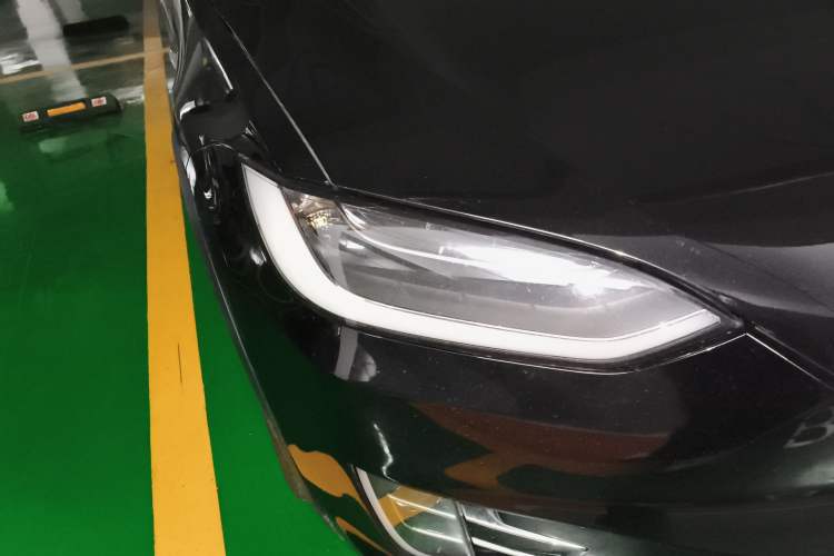 Used Tesla Model X 2017 X 100D Long Range Edition Right Front Headlight