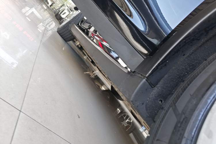 Used Tesla Model X 2017 X 100D Long Range Edition Right Side Sill